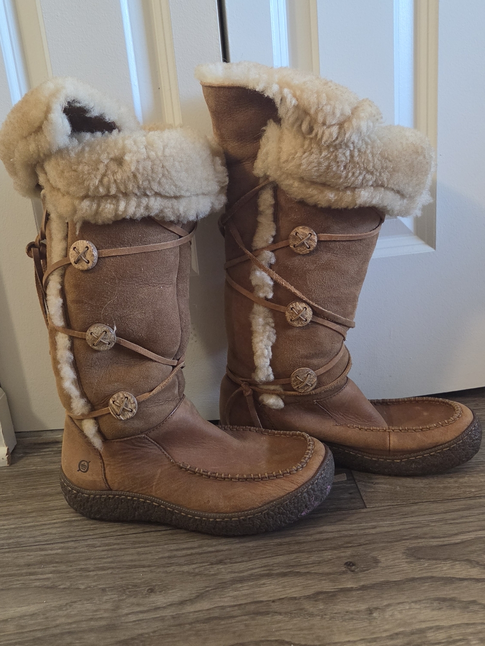 Women's Tan Faux-Sheepskin Winter Boots